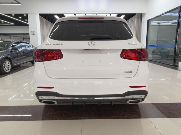 GLC 2020 Facelift GLC 260 L 4MATIC Luxury photo 3