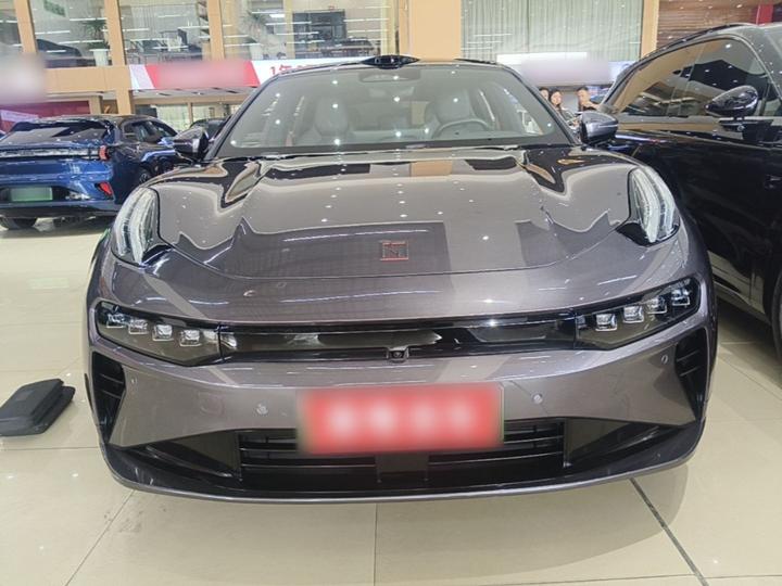 001 2026 95 AWD Max photo 2