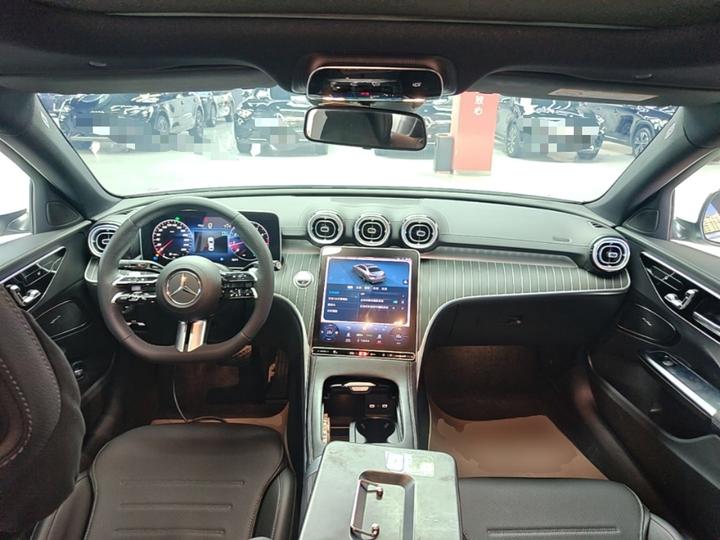 C-Class 2024 C 260 L Sport photo 5