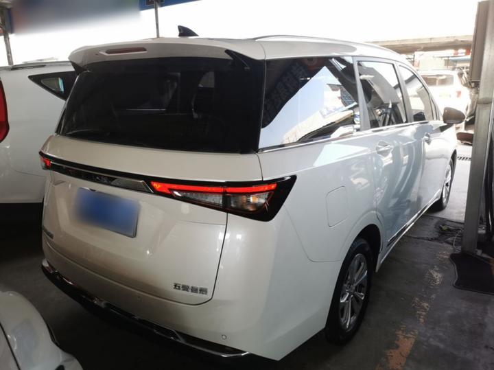 Wuling 2022 1.5T CVT Smart Luxury photo 4