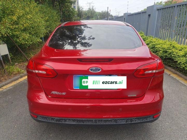 Focus 2015 Sedan EcoBoost 125 MT photo 3