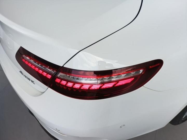 E-Class Imported 2021 E 260 4MATIC Coupe photo 7