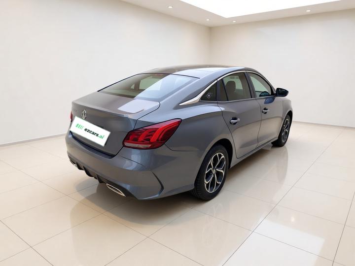 MG5 2022 180DVVT CVT Luxury photo 4