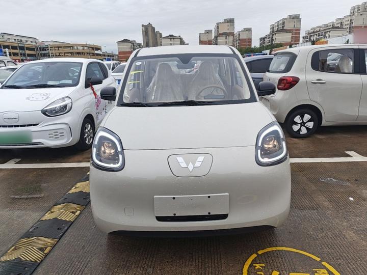 Hongguang MINIEV 2025 4th Gen 4-Door Advanced photo 2