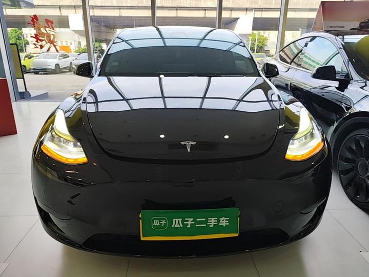 Model Y 2023 RWD photo 2