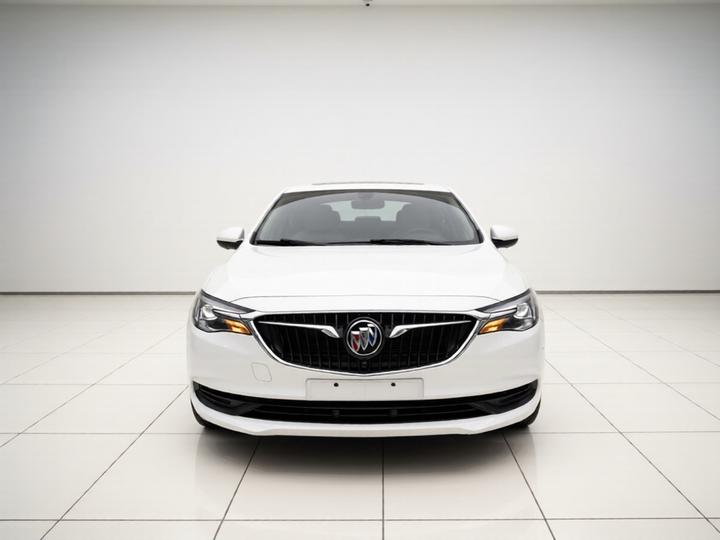 Excelle 2021 Facelift Classic 1.5L AT Progressive photo 2