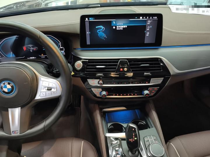 5 Series EV 2022 Facelift 535Le M Sport Package photo 5