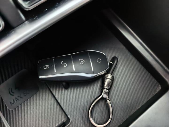 Song PLUS EV 2025 DM-i 160KM Flagship photo 8