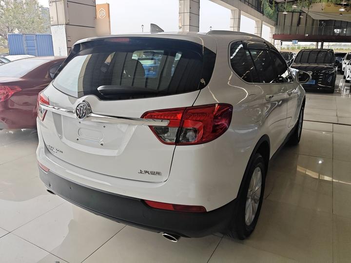 Envision 2017 28T AWD Luxury photo 4