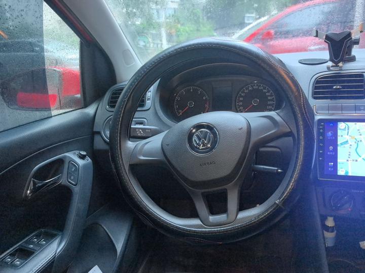 Polo 2016 1.4L AT photo 3