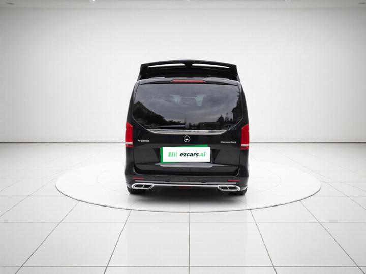 V-Class 2022 V 260 L Long Wheelbase Premium photo 5