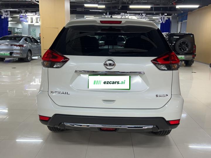 X-Trail 2023 Classic 2.0L RWD Connected Comfort photo 3