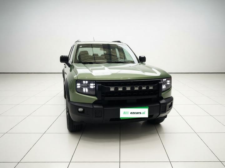 2025 2.0TD XWD photo 2