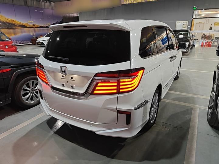 Elysion 2016 2.4L Luxury photo 4