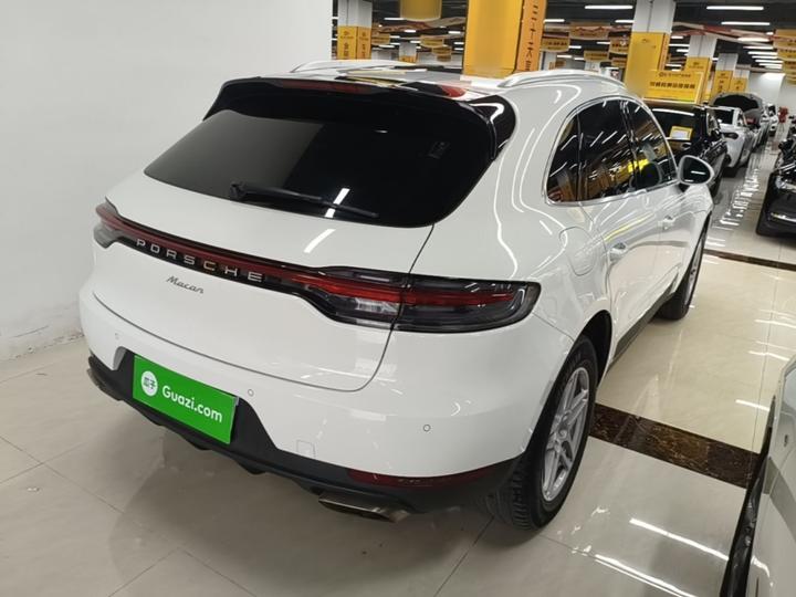 2018 Macan 2.0T photo 4