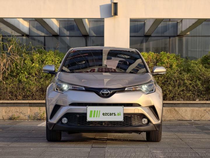 C-HR 2020 2.0L Leading photo 5