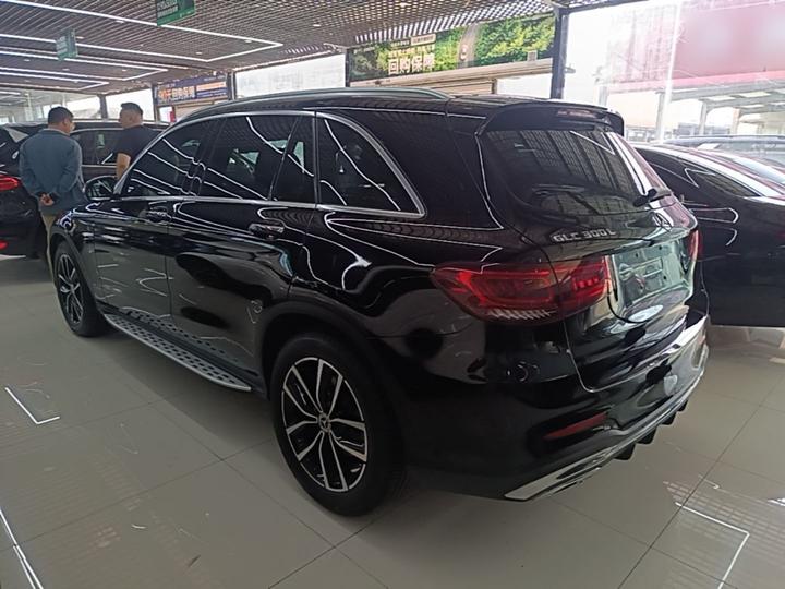 GLC 2020 GLC 300 L 4MATIC Dynamic photo 4