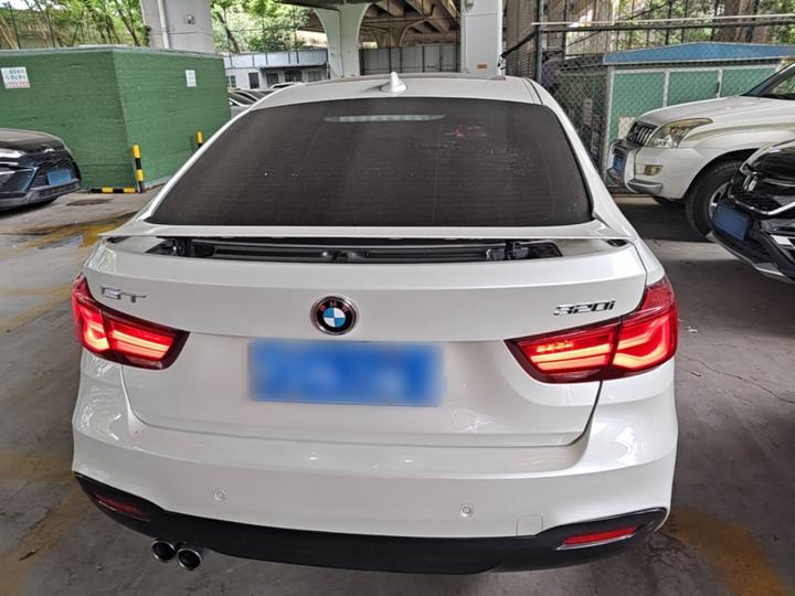 3 SeriesGT 2019 320i M Sport Package photo 5