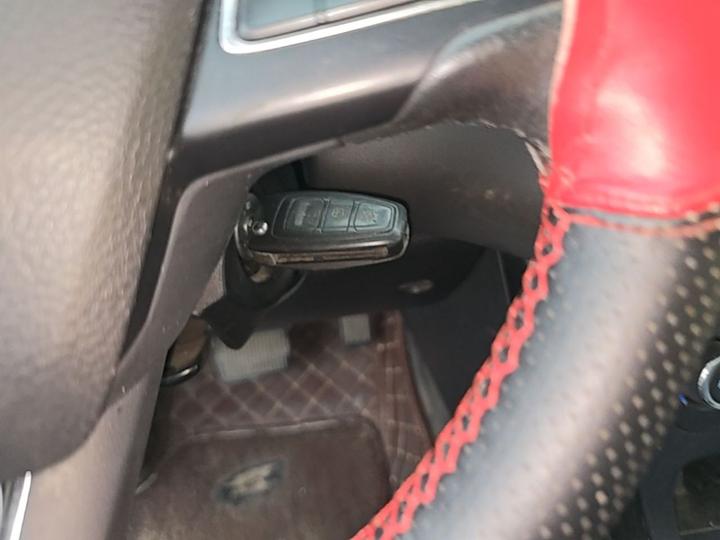 Focus 2015 Sedan 1.6L AT photo 8