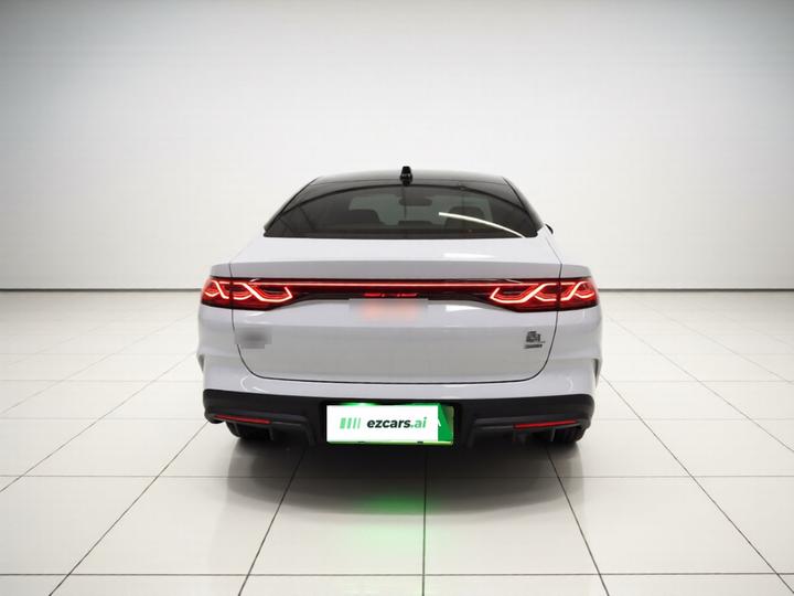 Qin L 2025 DM-i ADAS 120KM photo 5