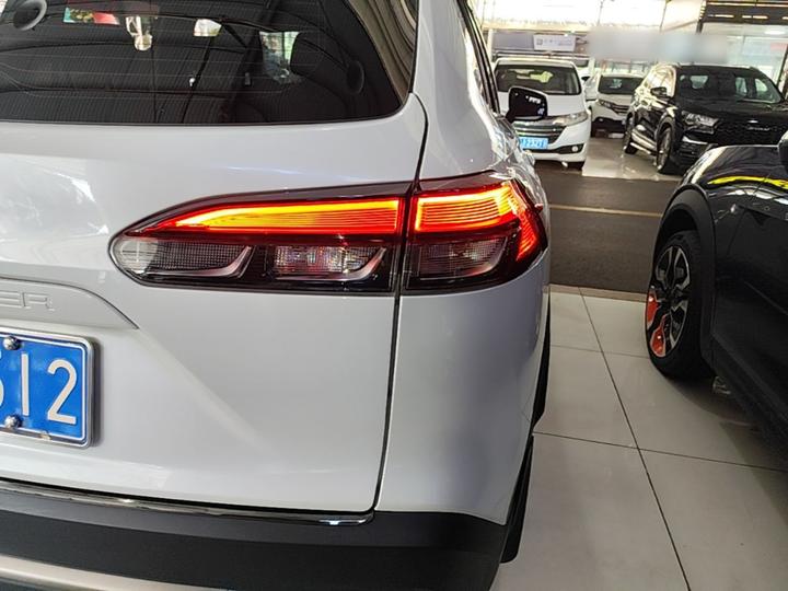 Frontlander 2022 2.0L CVT Luxury photo 7