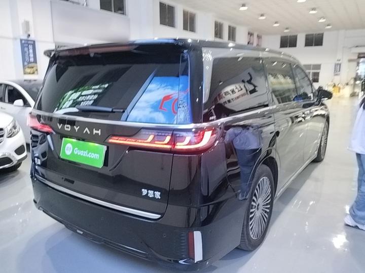 Voyah Dreamer 2025 PHEV AWD Flagship Qiankun photo 4