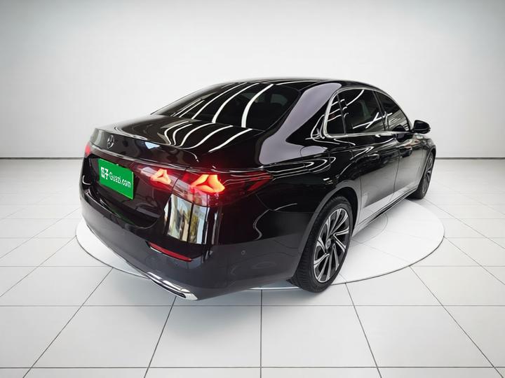 E-Class 2025 E 300 L Luxury photo 4