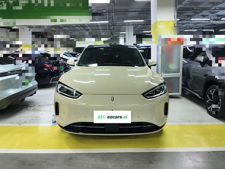 HIMA AITO M5 2022 EV AWD Performance photo 2