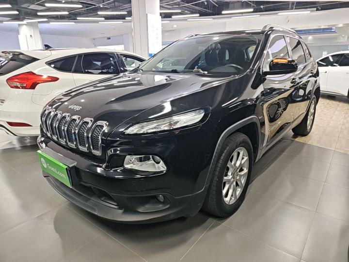 Cherokee 2016 2.4L Leading