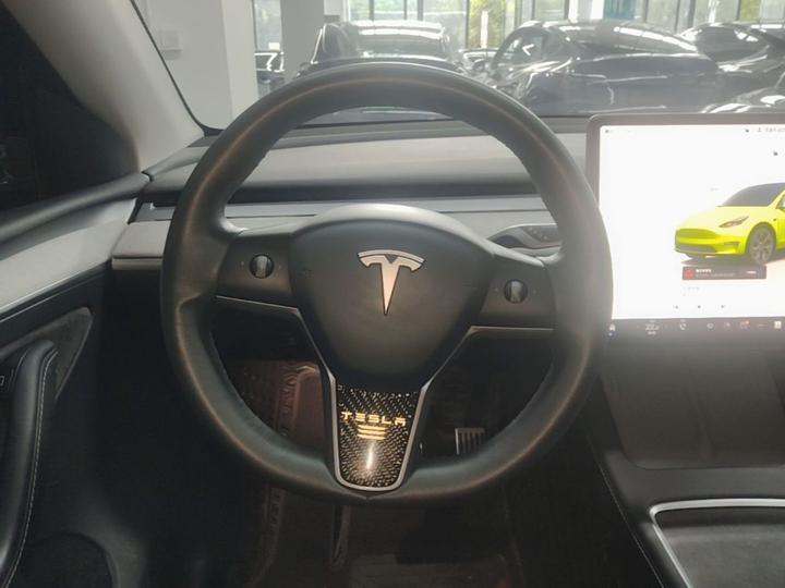 Model Y 2023 RWD photo 6