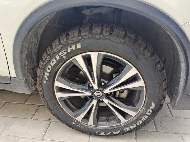 X-Trail 2017 2.5L CVT Luxury 4WD photo 8