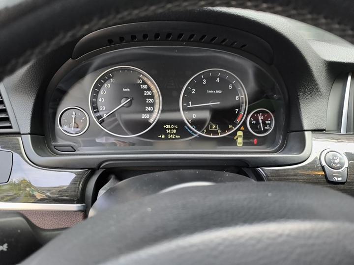 5 Series 2014 525Li Luxury Design Package photo 4