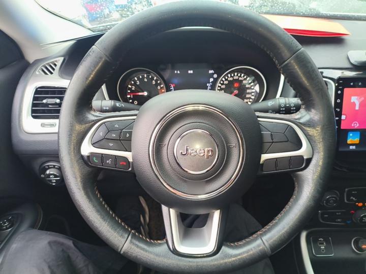 Compass 2017 200T AT photo 6