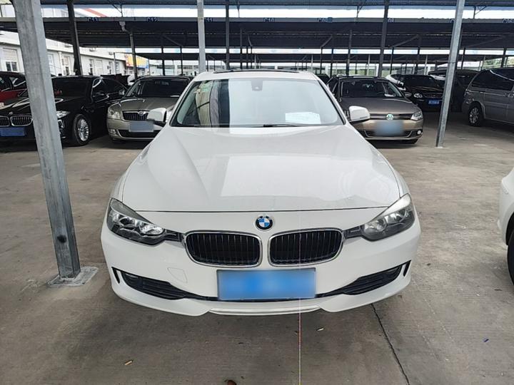 3 Series 2015 316i Progressive photo 2