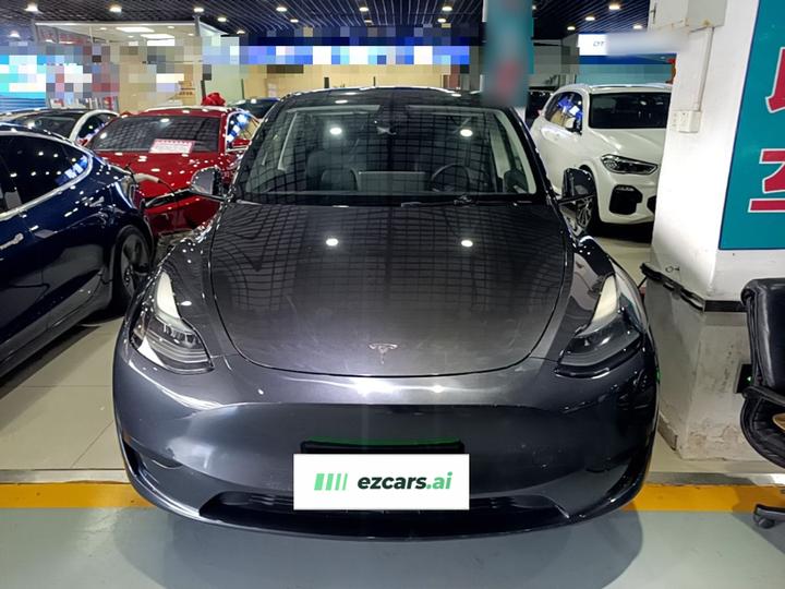 Model Y 2024 RWD photo 2
