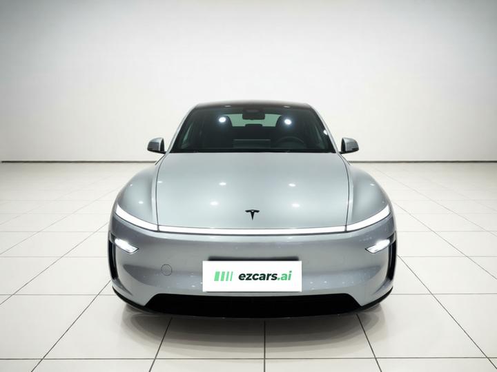 Model Y L 2025 Long Range AWD photo 2