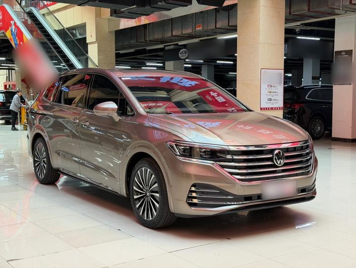 Viloran 2020 380TSI Premium photo 3