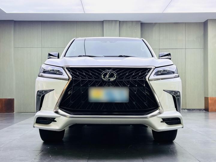 LX 2019 570 Special photo 2