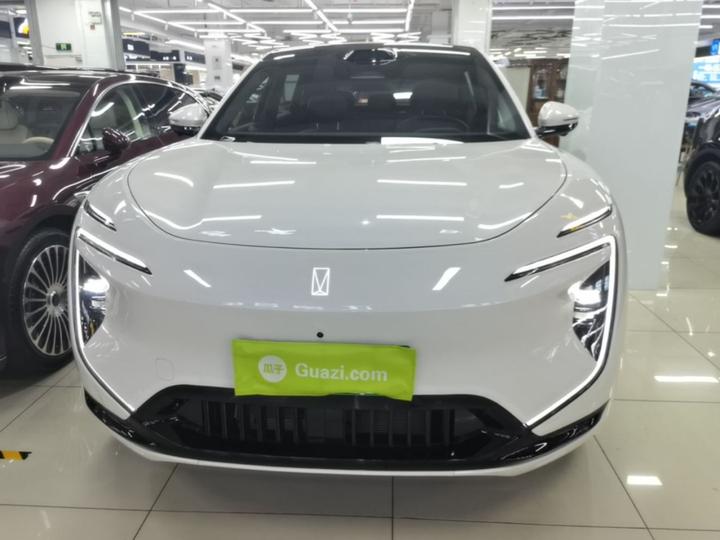 07L 2027 Max+ EV photo 2