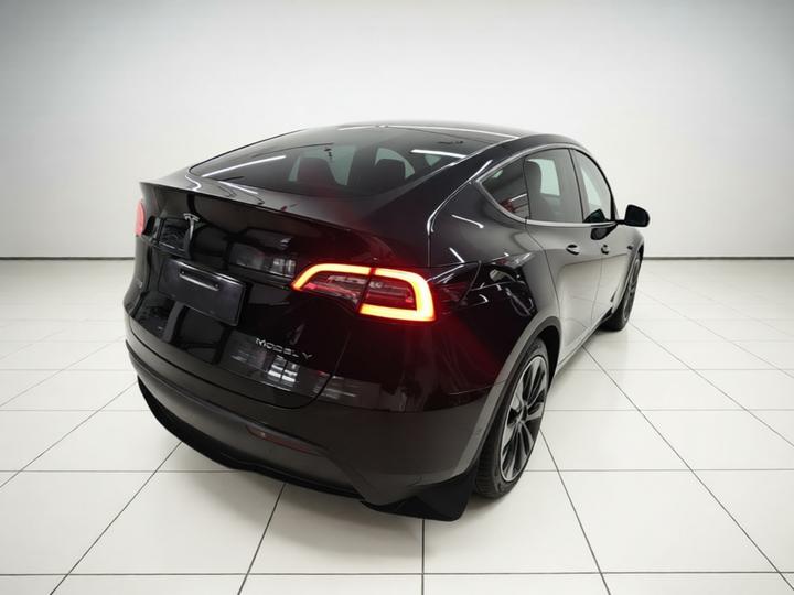 Model Y 2022 Facelift RWD photo 6