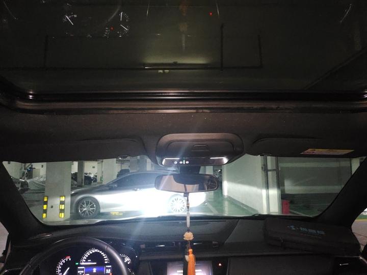 XT5 2018 28E AWD Tech photo 8