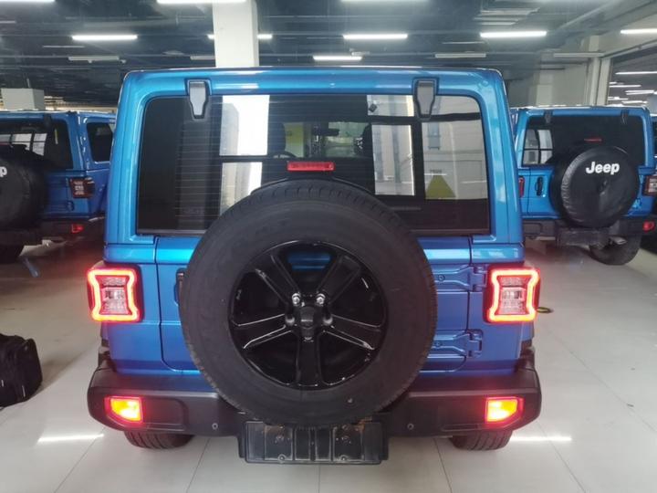 Wrangler 2022 2.0T 4-Door photo 3