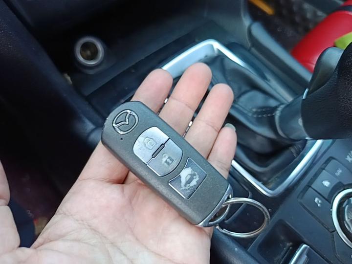 3 Axela 2017 Sedan 1.5L AT Luxury China V photo 8