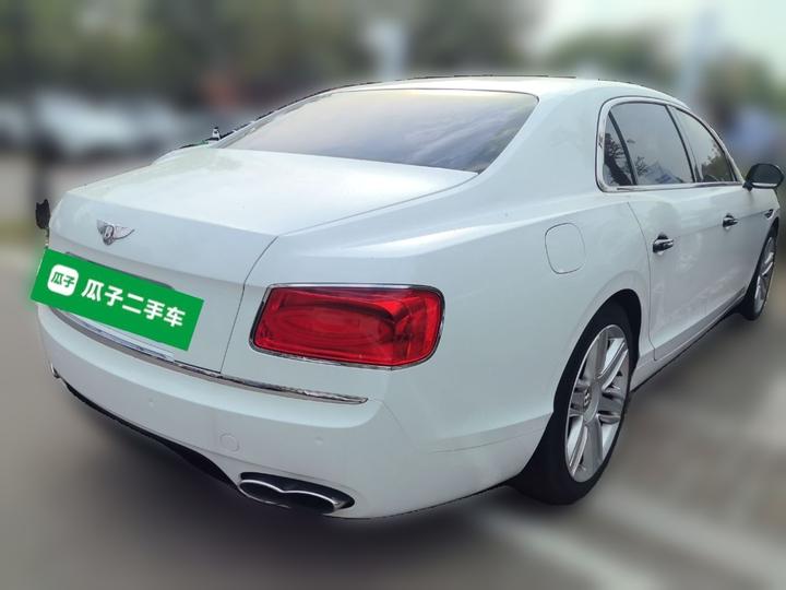 Flying Spur 2015 4.0T V8 Standard photo 6
