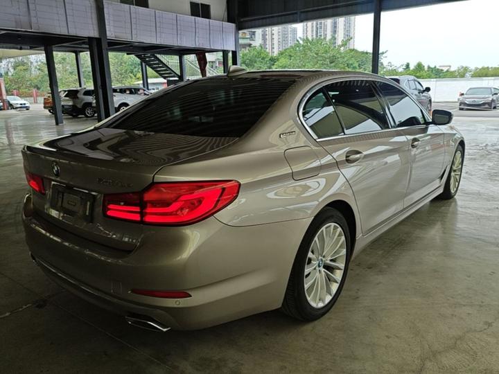 5 Series EV 2019 Facelift 530Le Luxury photo 4