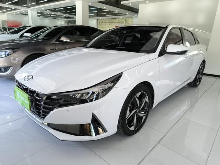 Elantra 2022 1.5L CVT LUX Premium