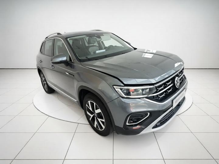 Tayron 2024 300TSI RWD Luxury Plus Advanced photo 3