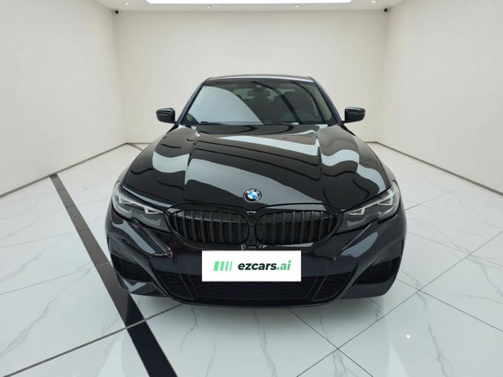 3 Series 2022 325i M M Sport Night Package photo 2