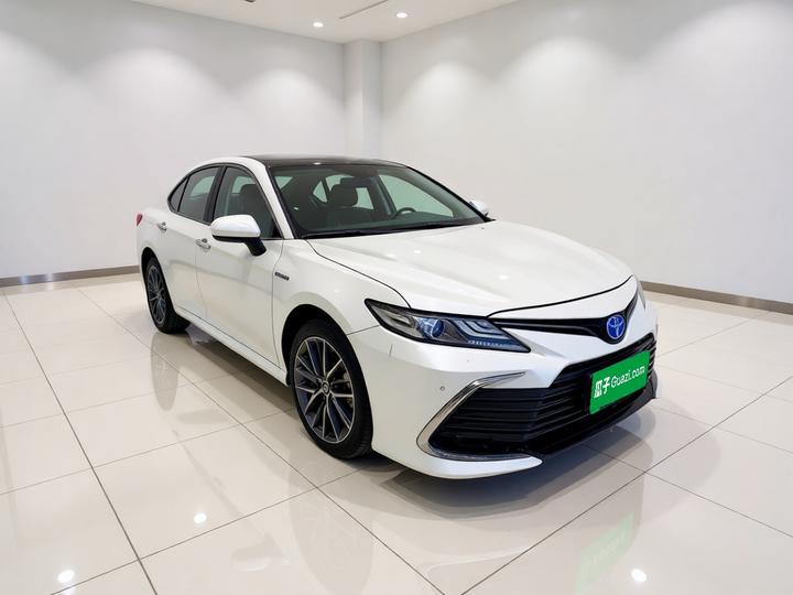 Camry 2021 Hybrid 2.5HG Luxury photo 3