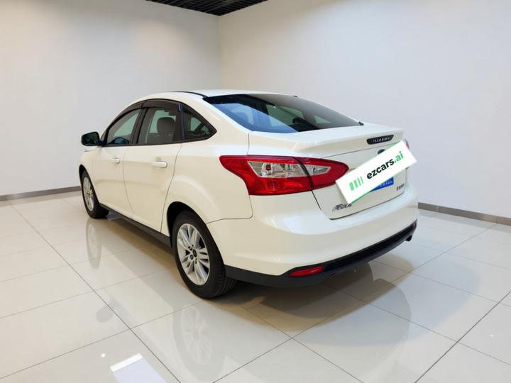 Focus 2012 Sedan 1.6L AT Comfort photo 5